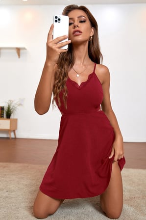 Love Atelier Kadın Bordo İp Askılı Sırtı ve Göğsü Dantel Detaylı Şık Gecelik H110499