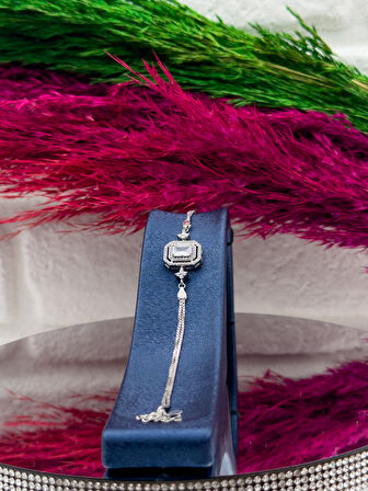 925 Ayar Gümüş Baget Model Pırlanta Montürlü Zarif Kadın Bileklik