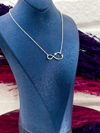 925 Ayar Gümüş Zirkon Taşlı Sonsuzluk Modeli Zarif Kadın Kolye