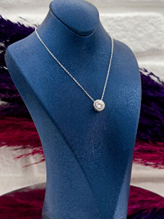 925 Ayar Gümüş Mosanite Taşlı Pırlanta Montür Desenli Popüler Kadın Kolye