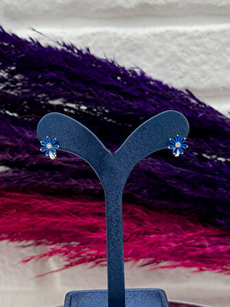 925 Ayar Gümüş Safir Taşlı Zarif Kız Çocuk Küpesi