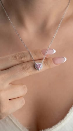 925 Ayar Gümüş Kalp Kesim Pembe Kuvars Taşlı Kadın Kolye Işıklı Hediye Kutulu