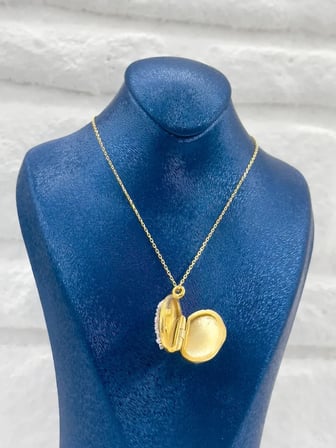 925 Ayar Gümüş Gold Kaplama Kapaklı Alya Kadın Kolye