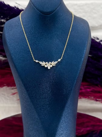 925 Ayar Gümüş Gold Kaplama Lotus Zarif Özel Tasarım Kadın Kolye