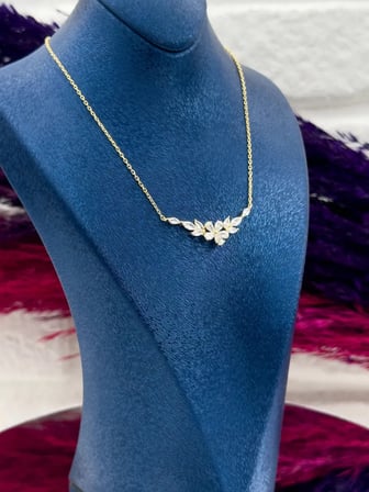 925 Ayar Gümüş Gold Kaplama Lotus Zarif Özel Tasarım Kadın Kolye