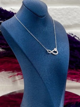 925 Ayar Gümüş Moissanite Taşlı Sonsuzluk Lüks Kadın Kolye