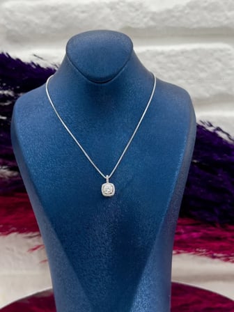 925 Ayar Gümüş Moissanite Taşlı Lüks Özel Tasarım Kadın Kolye