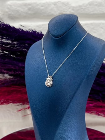 925 Ayar Gümüş Moissanite Taşlı Kuğu Aşk Temalı Lüks Kadın Kolye