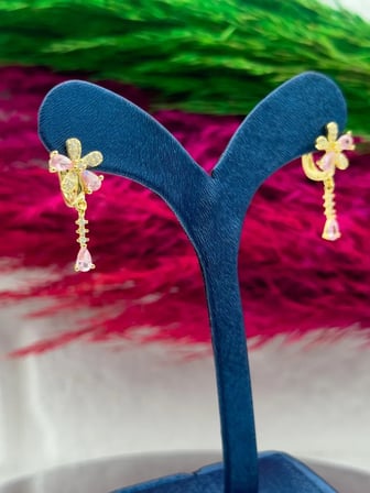 925 Ayar Gümüş Gold Kaplama Sallantılı Damla Popüler Kadın Küpe
