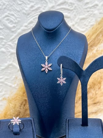 925 Ayar Gümüş Pembe Kuvars Taşlı 3'lü Lotus Çiçeği Kadın Takı Seti