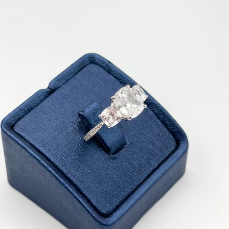925 Ayar Gümüş Baget Kesim Zirkon Taşlı Tria Kadın Yüzük