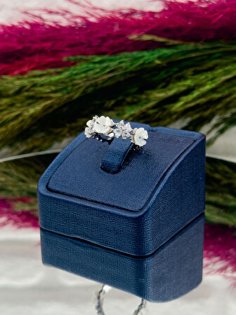 925 Ayar Gümüş Spor Manolya Modeli Trend Kadın Yüzük