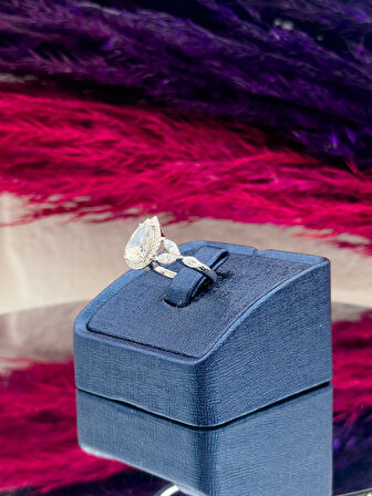 925 Ayar Gümüş Damla Taşlı Özel Tasarım Zarif Kadın Yüzük