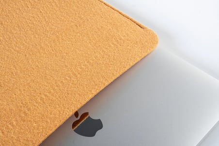 Keçe Laptop Kılıfı - 13-17 inç MacBook & Laptop Uyumlu Yumuşak Koruma Çantası 15'' / 38x27 cm