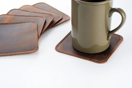 Hakiki Eskitme Deri 6'lı Kare Bardak Altlığı Seti - El Yapımı Lüks Masa Aksesuarı 12x12 cm Siyah & Kahverengi