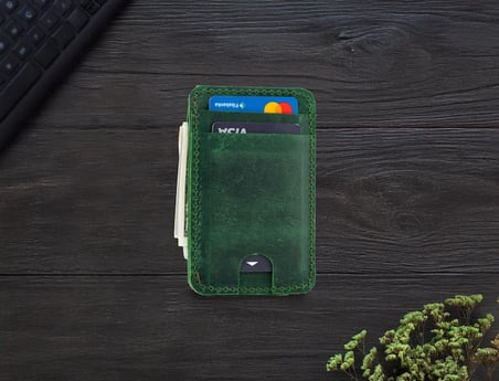 Deri Kart Cüzdanı: El Yapımı Minimalist Cep Boyu Tasarım Cüzdan