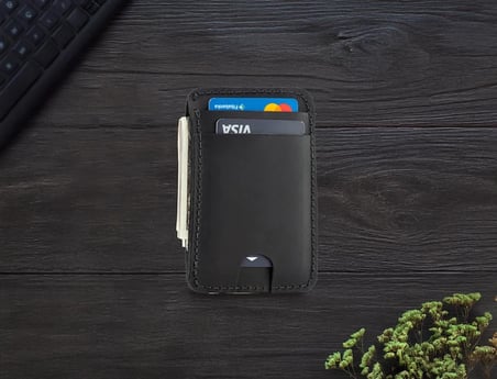 Deri Kart Cüzdanı: El Yapımı Minimalist Cep Boyu Tasarım Cüzdan