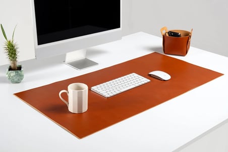 El Yapımı Lüks 2,4 Mm Bitkisel Tabaklanmış Masa Altlığı 30 × 75 Cm