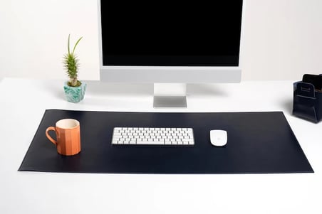 El Yapımı Lüks 2,4 mm Bitkisel Tabaklanmış Masa Altlığı 30 × 60 cm