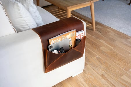 Deri Koltuk Kolçak Düzenleyici, Dergiler, Tabletler, Uzaktan Kumandalar, Kitaplar ve Aksesuarlar İçin El Yapımı Astarlı Büyük Boy