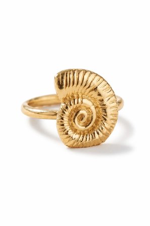 Gold Renk Sarmal Deniz Kabuğu Figürlü Ayarlanabilir Yüzük - Dokulu Marin Temalı Yüzük