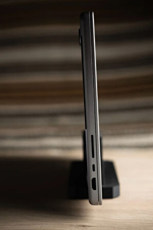 Laptop Dikey Stand - Masaüstü Portatif Macbook Dikey Standı - Dikey Tutucu