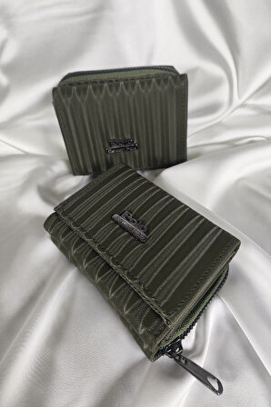 Yeşil Kadın Cüzdanı Çıtçıtlı Kapaklı, İçten Fermuarlı, Kartlık Bölmeli