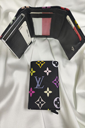 Mekanizmalı Kartlık Louis Vuitton Desenli, 1. Sınıf Vinlex Deri Kaplamalı, Çıtçıt Kapaklı, Şeffaf Ehliyet ve Kimlik Koyma Gözlü, RFID Korumalı