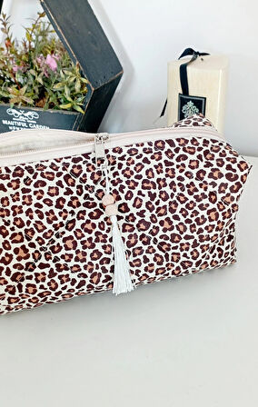 Leopar Desen  Büyük Seyahat ve Makyaj Çantası ( 30 x 10)