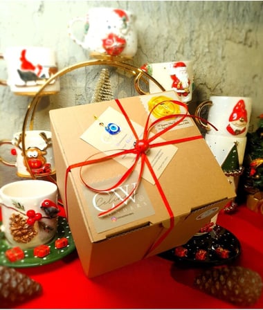 Lexroo 24 Ayar Altın Işlemeli Noel Yılbaşı Kuşu Kabartmalı, El Yapımı 240 Ml Mug Enk240