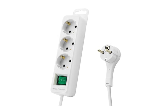 Lexroo Akım Korumalı Uzatma Kablosu 3'lü Priz Anahtarlı 306 Joule Tam Bakır 3x1.0 mm 1.5 m Beyaz