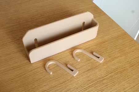 Lexroo 3D Baskı Yatak Kenarı Askılı Saklama Kutusu Komodin Alternatifi Telefon Gözlük Mendil