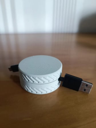 Lexroo 3D Baskı Yuvarlak Kablo Düzenleyici Şarj ve USB Kablo Sarıcı Lastik Desenli Kablo Toplayıcı