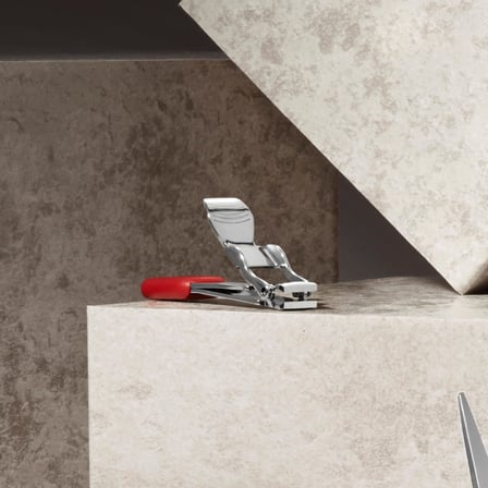 Victorinox 8.2050.B1 Tırnak Makası, Kırmızı