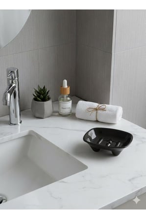 Lexroo ŞURA MUTFAK Seramik Sabunluk, Delikli Tasarım, Siyah, Banyo ve Lavabo için