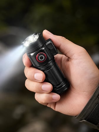 Busstier 10000 Lümen Mıknatıslı Mini El Feneri 15W Güçlü LED Şarjlı Yedek Pilli Taşıma Çantalı