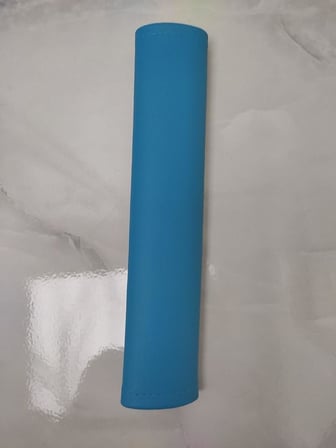 Lexroo Mavi Suni Deri Emniyet Kemeri Kılıfı, Su Geçirmez Vinyllex Deri, 28x6 cm, 2 Adet