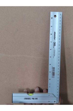 KLC L Gönye Su Terazili Alüminyum Cetvel Marangoz Kaynak Kaynakçı Gönyesi 300 mm