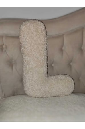 Peluş L harfi yastık dekoratif kırlent krem rengi teddy kumaş büyük boy 50 cm