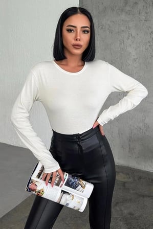 Rahat Ve Şık Uzun Kollu Bisiklet Yaka Likralı Viskon Penye Body Ekru ( Lisinya )