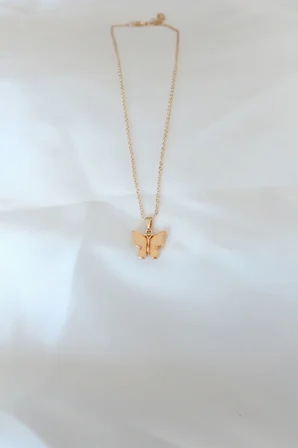 Gold Kaplama Sarı Renk Sedefli Kelebek Kolye - Lisinya