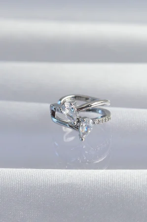 Pirinç Gümüş Renk Zirkon Taşlı Damla Earcuff Küpe - Lisinya
