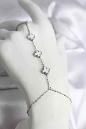 316L Çelik Gümüş Renk Beyaz Yonca Model Kadın Şahmeran - Lisinya