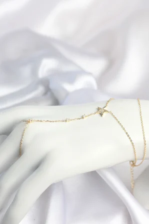 Gold Renk Yıldız Model Pirinç Kadın Şahmeran - Lisinya