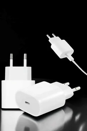 Güç Adaptörü ve Kablosu Şarj Aleti 15/15 Pro Max Uyumlu Hızlı Şarj - Lisinya