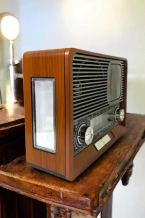 Ahşap Görünümlü Retro Bluetooth Radyo USB,AUX Ve SD Kart Girişli - Lisinya