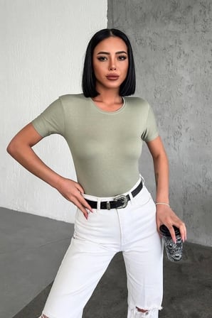 Rahat Ve Şık Kısa Kollu Bisiklet Yaka Likralı Viskon Penye Body Haki ( Lisinya )