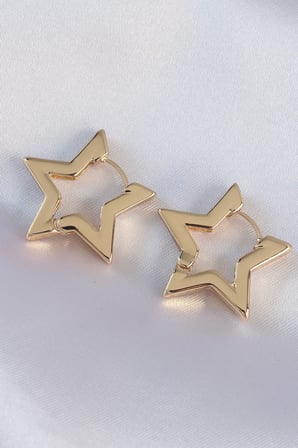 Pirinç Gold Renk Yıldız Küpe - Lisinya