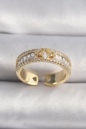 Pirinç Gold Renk Zirkon Taşlı Yıldız İşleme VIP Seri Kadın Yüzük - Lisinya