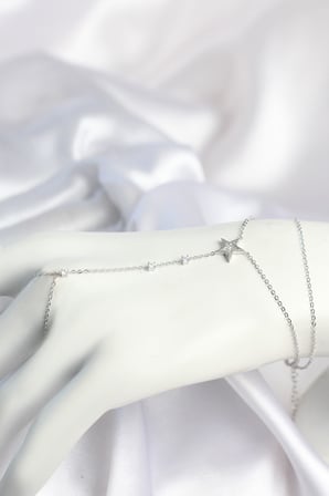 Gümüş Renk Yıldız Model Pirinç Kadın Şahmeran - Lisinya